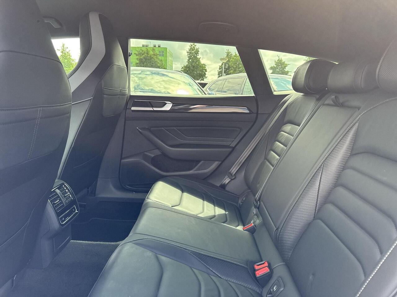 Volkswagen Arteon Shooting Brake 1.4 TSI eHybrid R-Line Business+ | PHEV | 218 Pk | Leder | Area View | Trekhaak | SOH 97% |