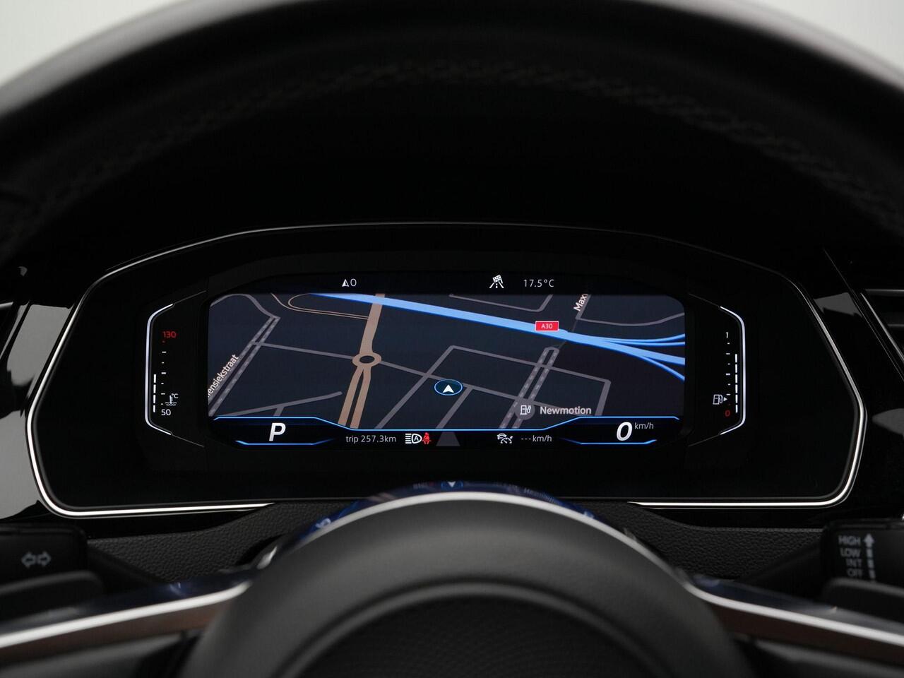 Volkswagen Arteon 2.0 TSI 190 pk DSG Business R Exclusive / R-Line | Panoramadak | Leder | Geheugen-/massagestoel | Navigatie Discover Pro | Adaptief onderstel | Dynaudio