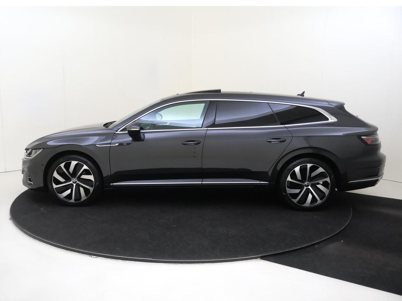 Volkswagen Arteon Shooting Brake 1.4 TSI eHybrid R-Line Business+ | Panoramadak | Parkeerassistent | Stoelverwarming voor en achter | Keyless | Adaptieve demping | Navigatie | Dodehoek detectie |