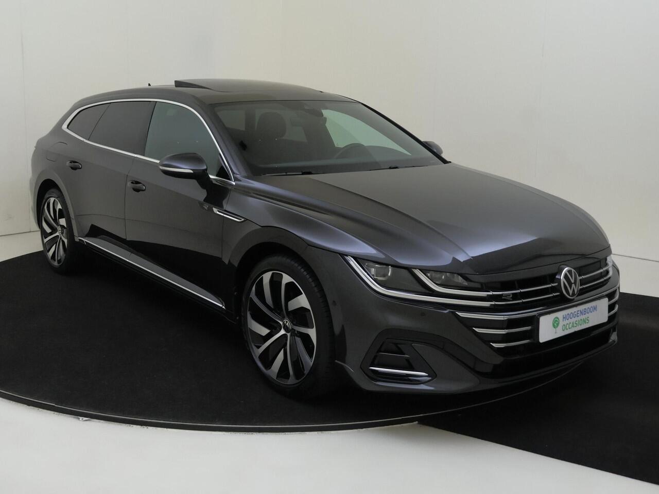 Volkswagen Arteon Shooting Brake 1.4 TSI eHybrid R-Line Business+ | Panoramadak | Trekhaak | Head-up display | 360 camera | Parkeerassistent | Stoelverwarming voor en achter | Dodehoek detectie | Standkachel |