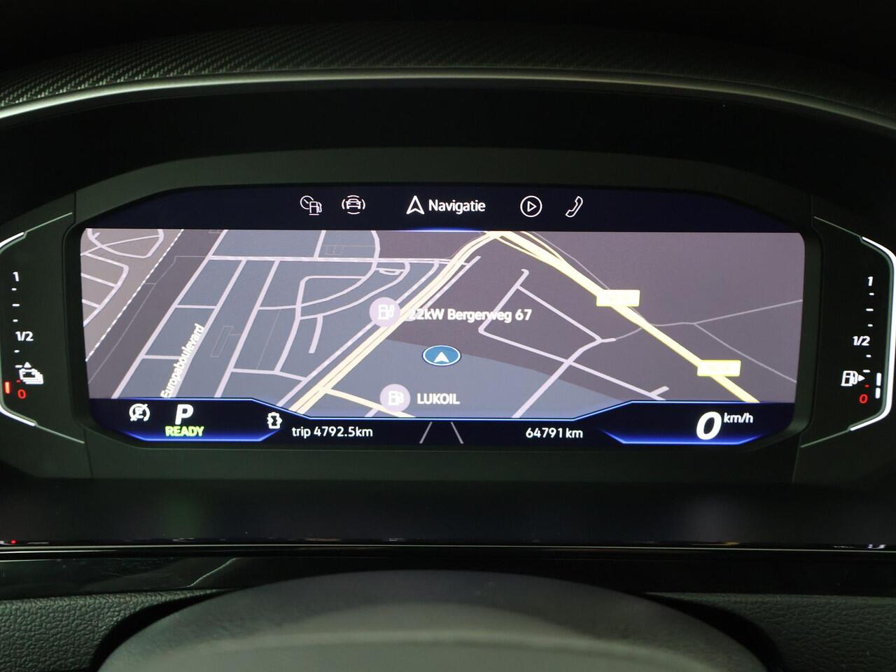 Volkswagen Arteon Shooting Brake 1.4 TSI eHybrid R-Line Business+ | 218 PK | SoH 89% | Trekhaak wegklapbaar | Panoramadak | IQ light LED koplampen | R-Line |