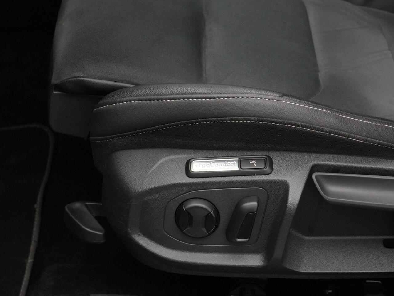 Volkswagen Arteon Shooting Brake 1.4 TSI eHybrid 218 pk DSG R-Line Business+ | Panoramadak | Trekhaak | Standkachel | Adaptive Cruise | 18 inch