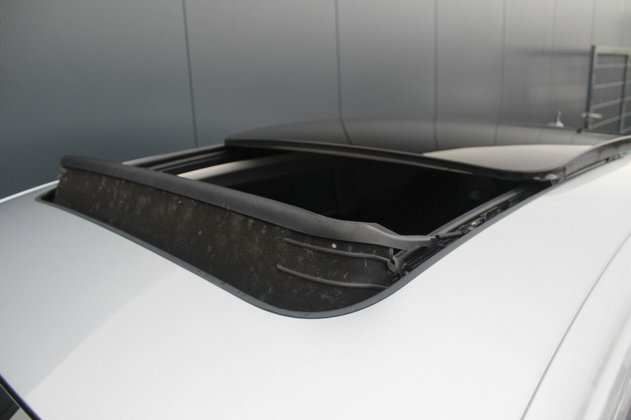 Volkswagen Arteon Shooting Brake 1.4 TSI 218PK eHybrid Elegance Business+ | Incl. 12 maanden garantie | Panoramadak | Adaptive cruise | Clima | Trekhaak wegklapbaar | LED | Stoelverwarming V+A | Camera | Elektr. kofferklep | Alcantara/leer stoelen | Keyless entry | Dealer 