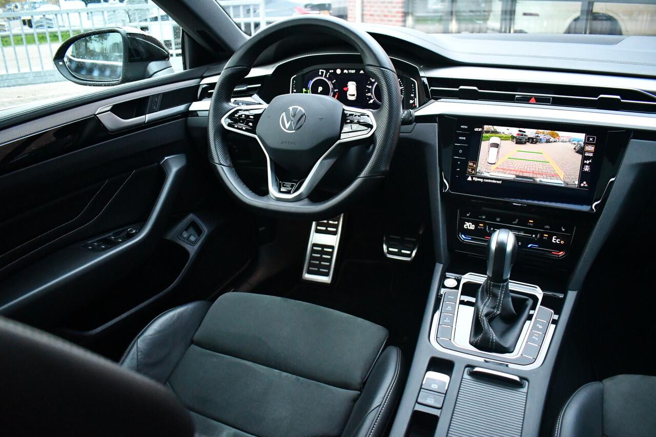 Volkswagen Arteon Shooting Brake 1.4 TSI eHybrid R-Line Pano Trekh ACC Massage DCC Standk 19inch