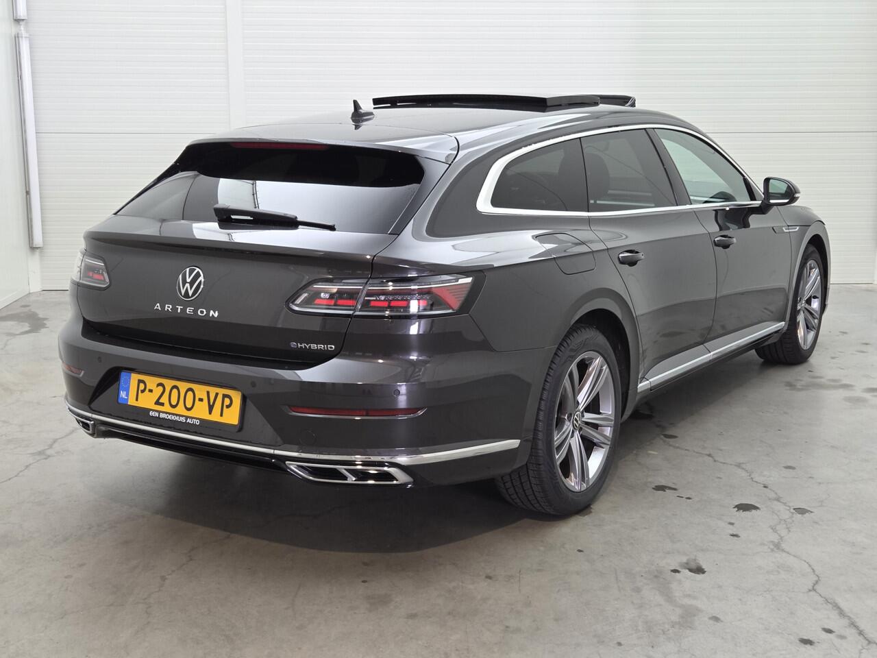 Volkswagen Arteon Shooting Brake 1.4 TSI eHybrid R-Line Business+ | Panoramadak | Stoelverwarming | Camera |*