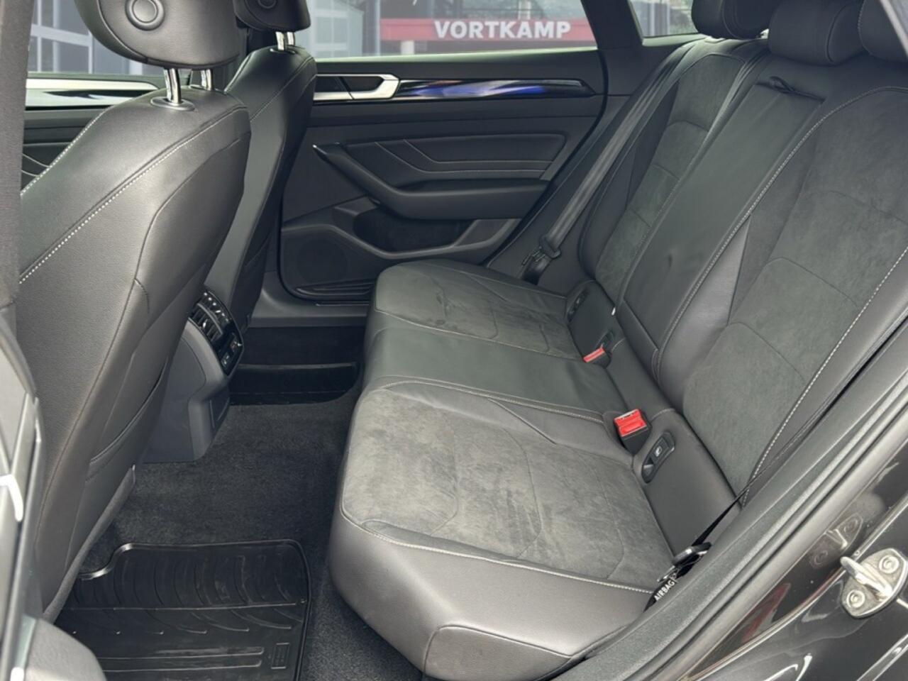 Volkswagen Arteon 1.4 TSI DSG R-LINE EHYBRID TREKHAAK/360-CAMERA/NAVI/ACC/E-KLEP/STOELVERW