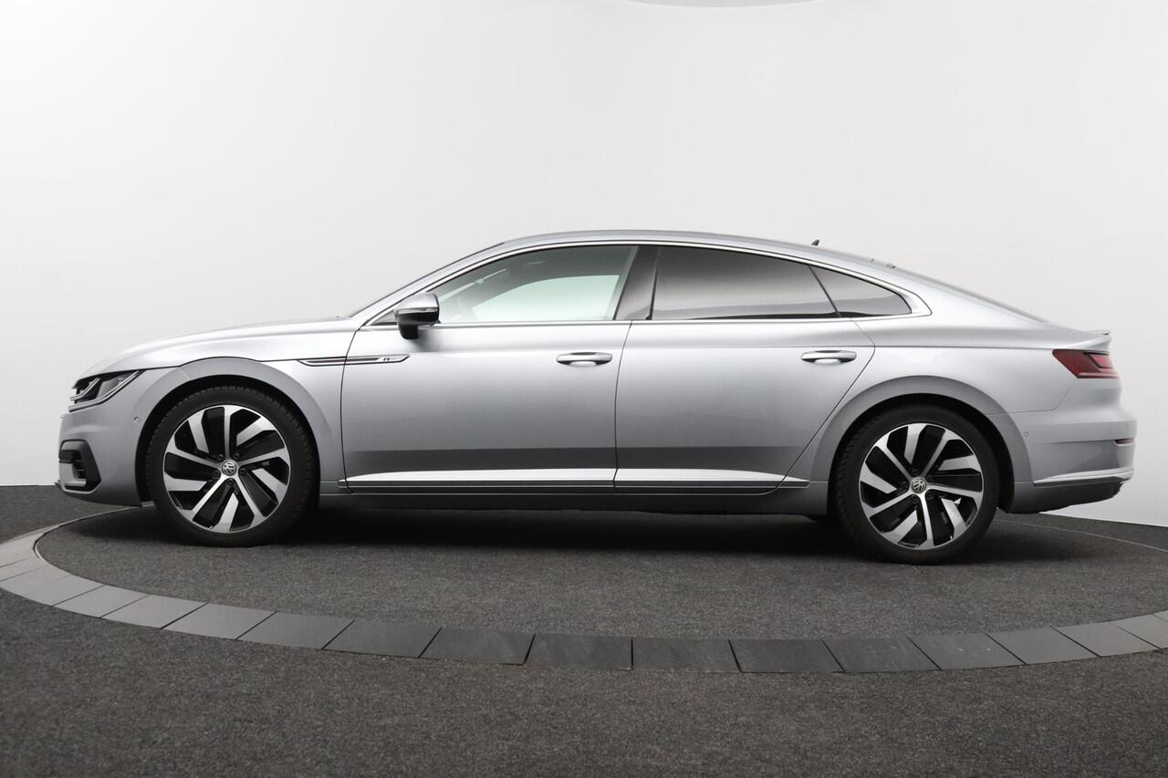 Volkswagen Arteon 1.5 TSI Business R | Panoramadak | R Line | Camera |