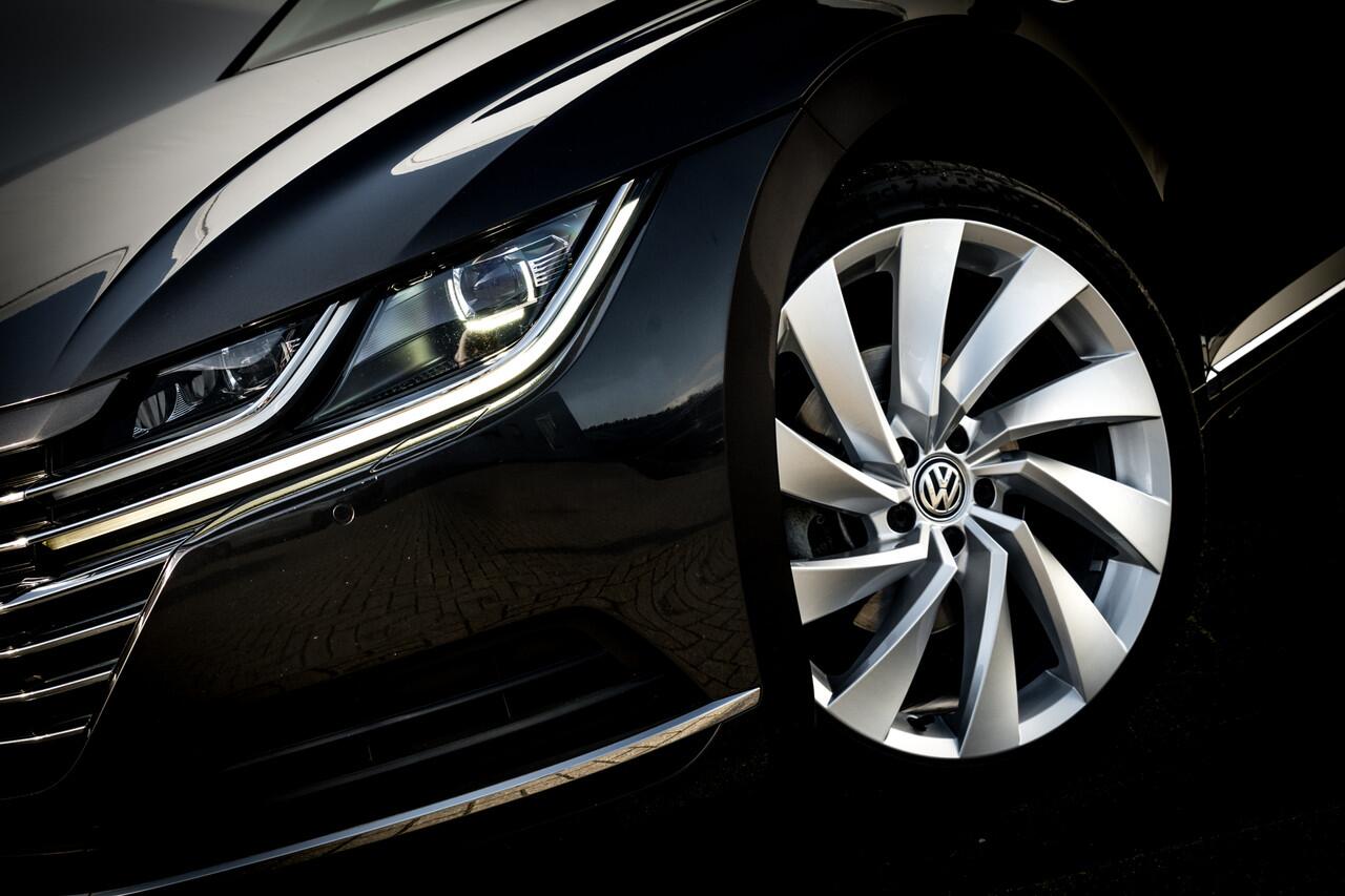 Volkswagen Arteon 1.5 TSi Elegance Automaat | Virtual Cockpit | Ergocomfort | LED | PDC | Stoelverwarming | Carplay | 20 inch LMV