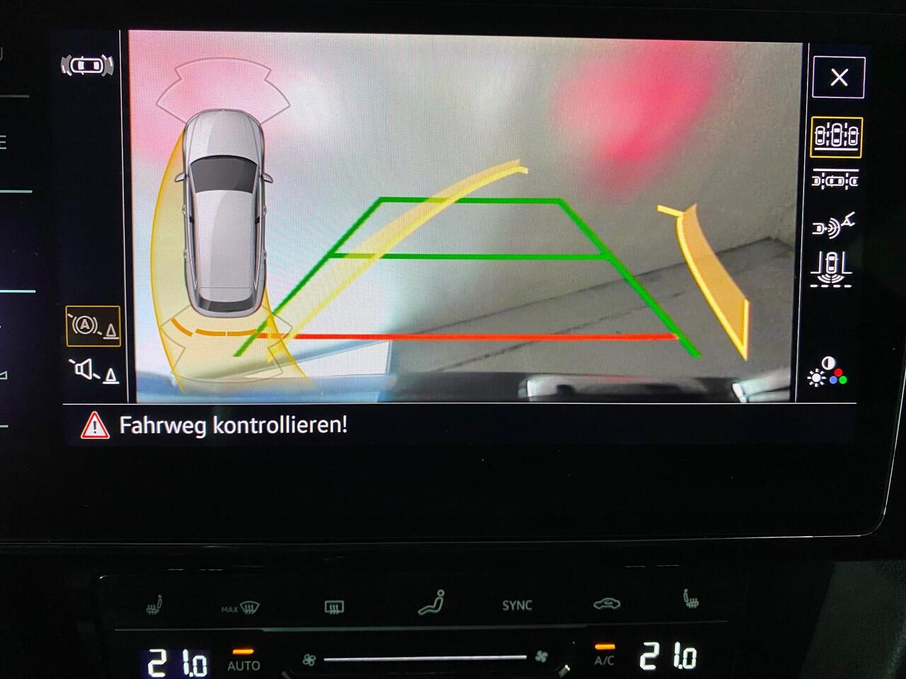 Volkswagen Arteon Shooting Brake 1.4 TSI eHybrid R-Line Camera Pano Trekhaak ACC Leer Memory 19inch IQlight Matrix Led