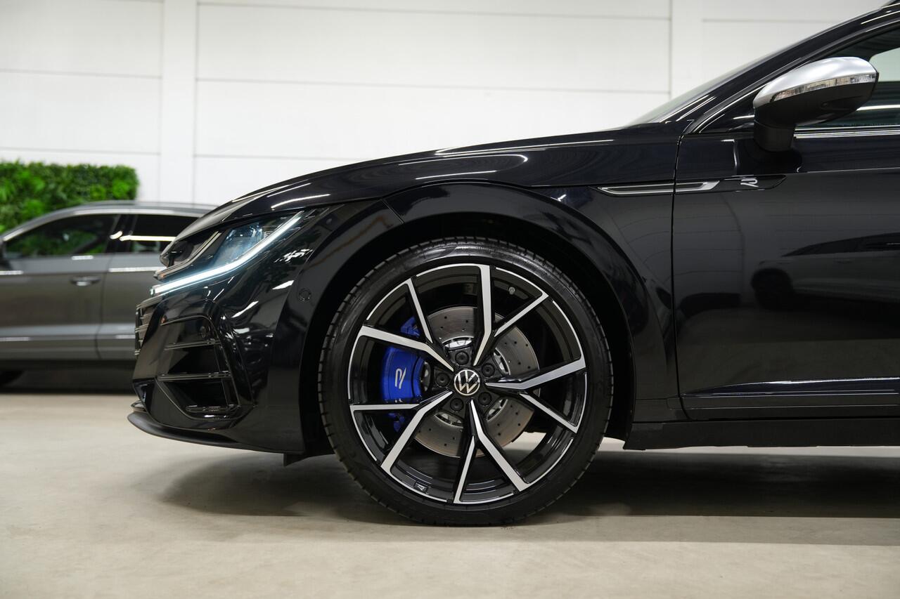 Volkswagen Arteon Shooting Brake 2.0 TSI R 320PK * Pano - Kuipstoelen - Trekhaak - H/K - 20" - HUD *