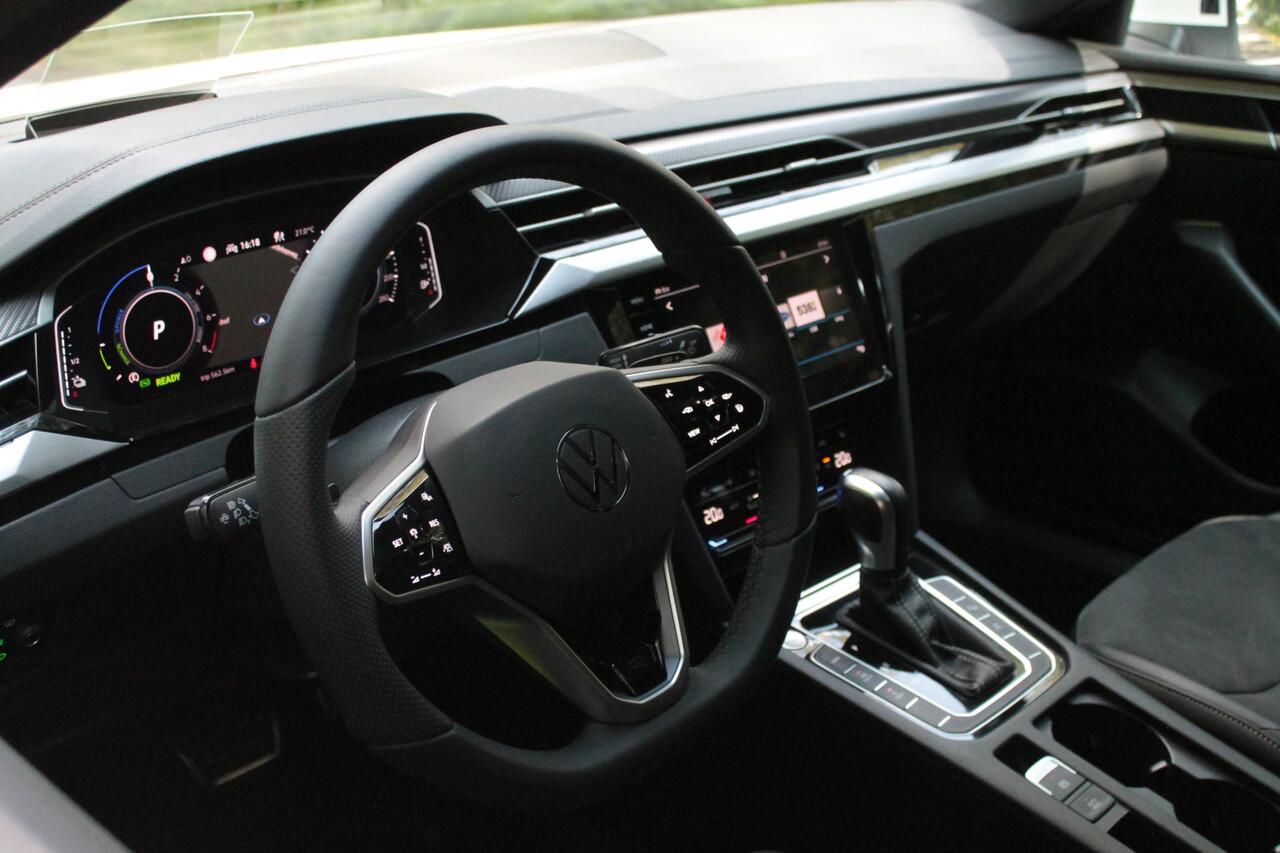 Volkswagen Arteon 1.4 TSI eHybrid R-Line Business+ | Pano | ACC | Trekhaak