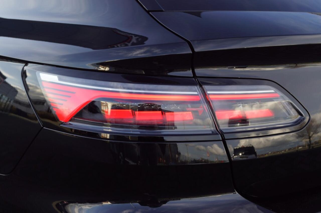 Volkswagen Arteon Shooting Brake 2.0 TSI DSG R-Line /Panodak/IQ Led/ Trekhaak wegklb.