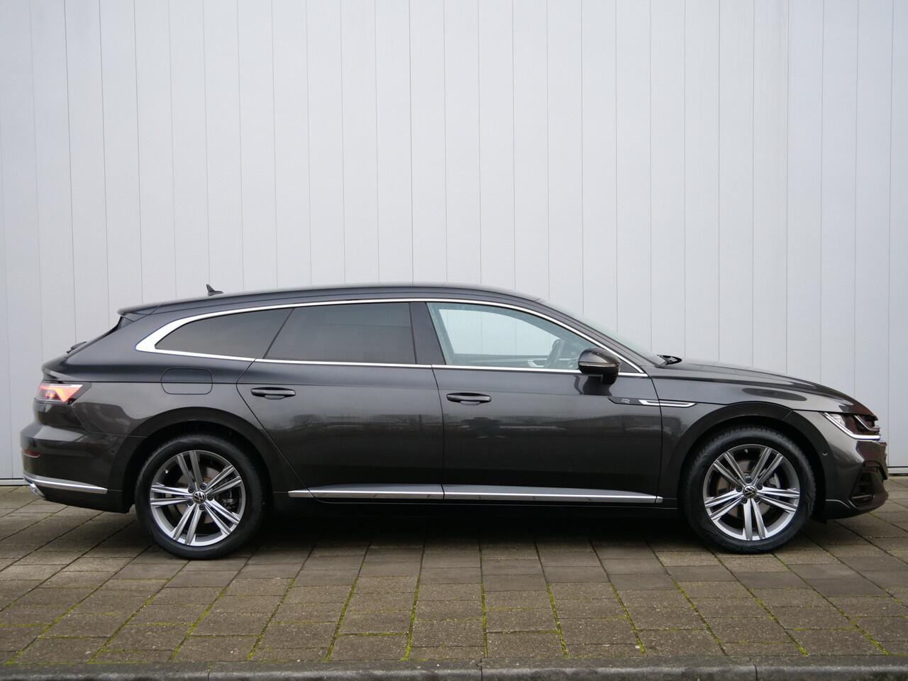 Volkswagen Arteon Shooting Brake 1.4 TSI eHybrid R-Line Business+ 218 Pk Automaat Navi / DAB / Apple Carplay / Trekhaak / Keyless / Camera