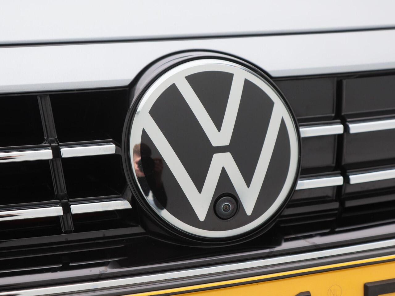 Volkswagen Arteon Shooting Brake 1.4 TSi 218 Pk Automaat eHybrid R-Line Business | Full LED | Panoramadak | Trekhaak | Adaptive Cruise | Virtual Dashboard | 19 Inch | 39.068 Km!!