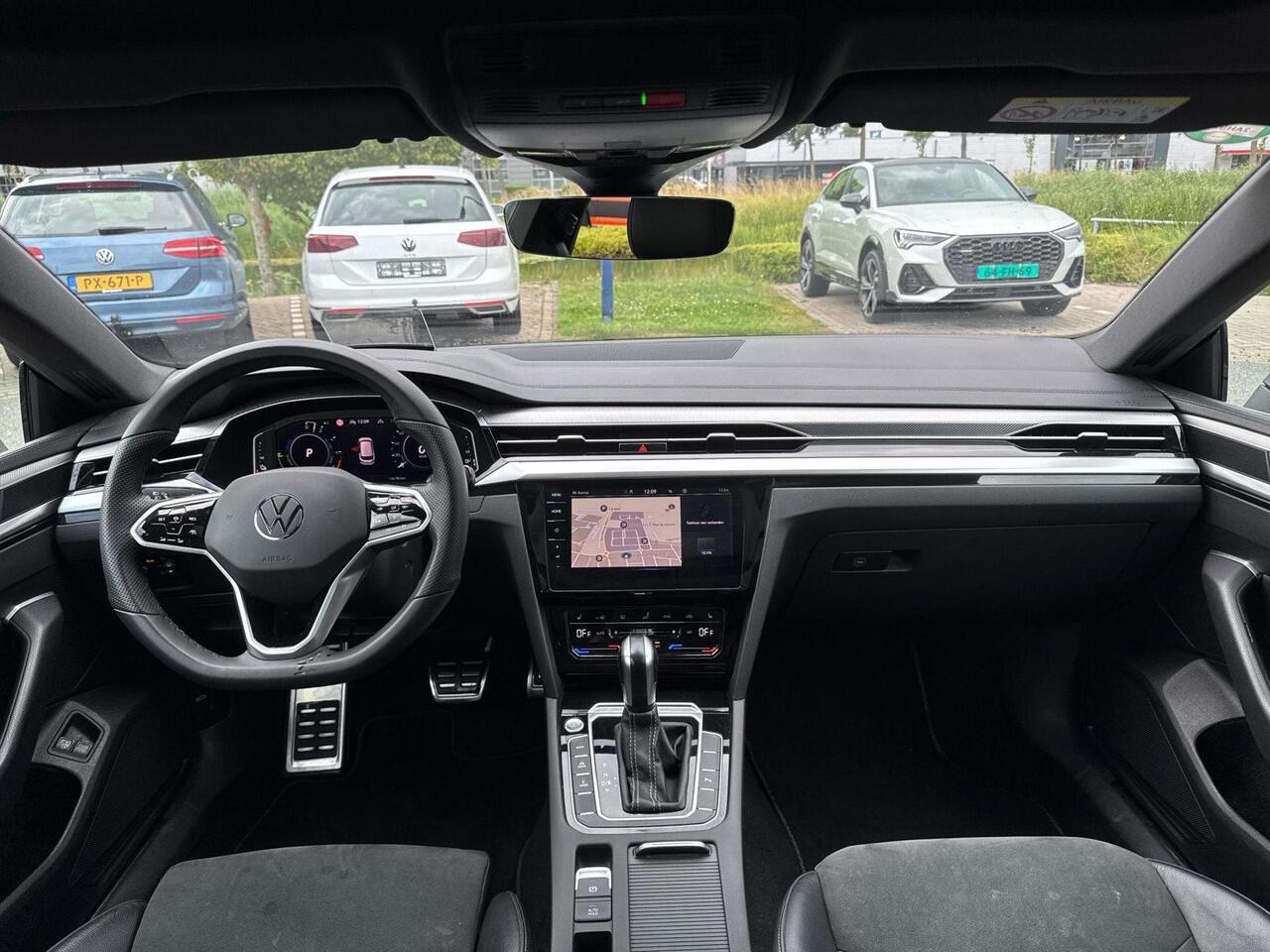 Volkswagen Arteon Shooting Brake 1.4 TSI eHybrid R-Line Business+ | PHEV | 87% SOH | Trekhaak | ACC | 218 Pk | HUD | A. Camera |