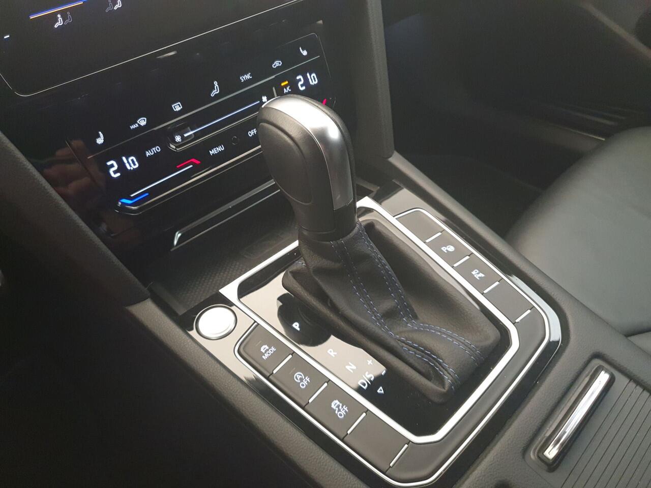 Volkswagen Arteon Shooting Brake 2.0 TSI 320pk R Wegklapbare trekhaak, Pano, Harman Kardon