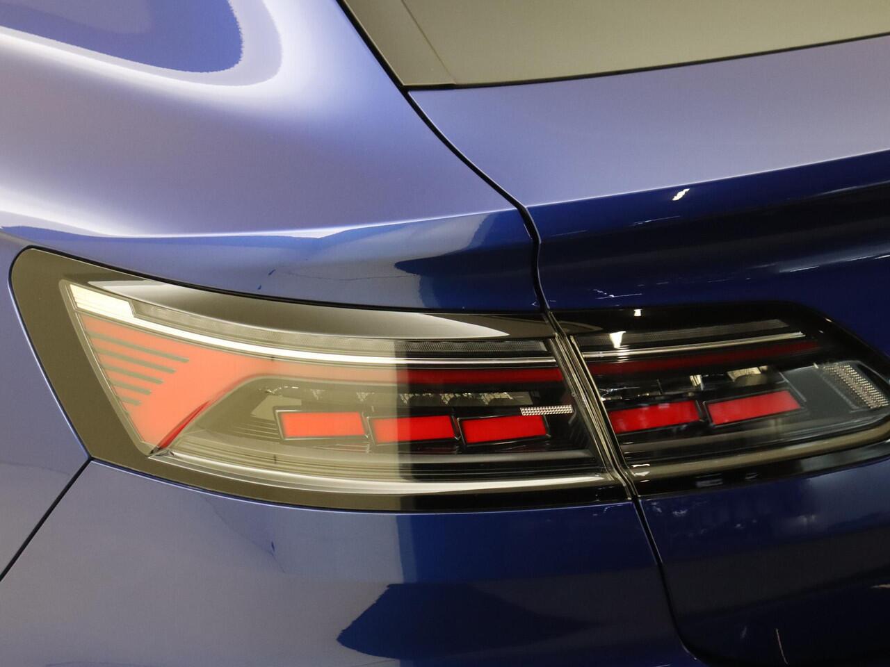 Volkswagen Arteon Shooting Brake 1.4 TSI eHybrid R-Line Business | SoH 100% | Panoramadak | 360 camera | Adaptieve demping systeem | 3-zone airco | Parkeerassistent | Dodehoek detectie | Keyless |