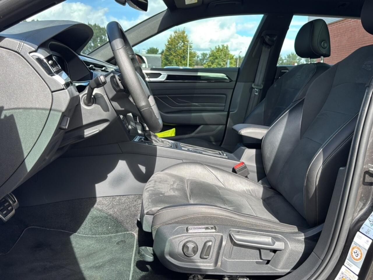 Volkswagen Arteon 1.4 TSI DSG R-LINE EHYBRID PANO-DAK/TREKHAAK/NAVI/CARPLAY/ACC/STOELVERW