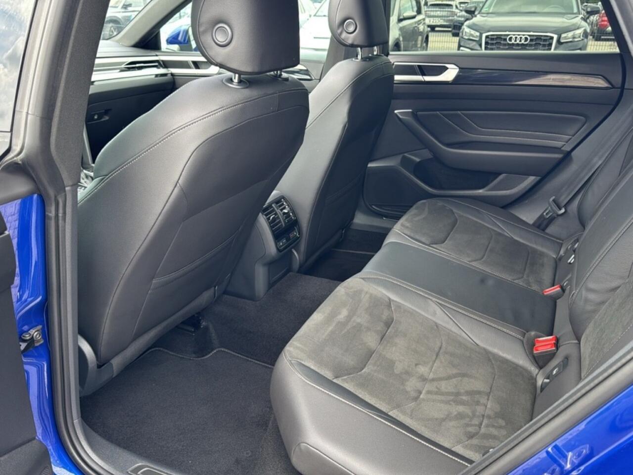 Volkswagen Arteon 1.4 TSI DSG R-LINE EHYBRID PANO-DAK/TREKHAAK/CAMERA/NAVI/ACC/E-KLEP