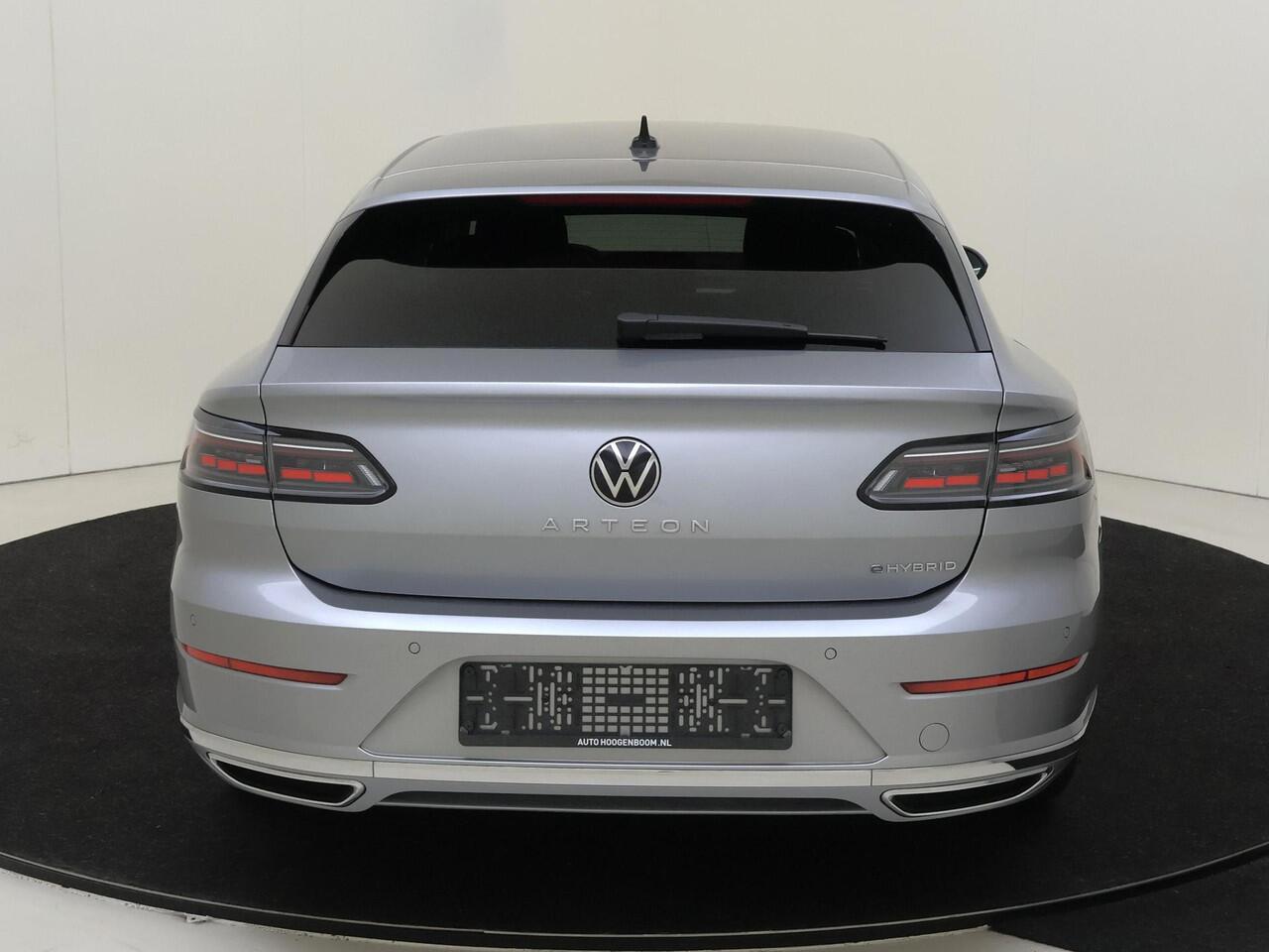 Volkswagen Arteon Shooting Brake 1.4 TSI eHybrid Elegance Business+ | Adaptieve demping | Keyless | Navigatie | Lederen bekleding | Achteruitrijcamera | CarPlay |
