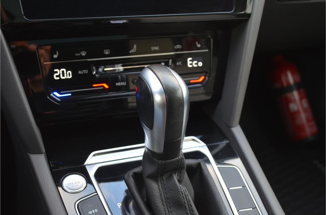 Volkswagen Arteon Shooting Brake 1.4 TSI eHybrid 273PK! Panodak Trekh. Adaptieve onderstel. Adap.Cruise. Stuur en Stoelv. 360 Camera