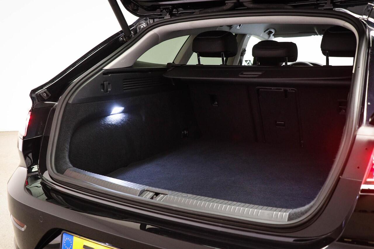 Volkswagen Arteon Shooting Brake 1.4 TSI eHybrid Business+ | NAVIGATIE PACK | STUURVERWARMING | CAMERA | 19"