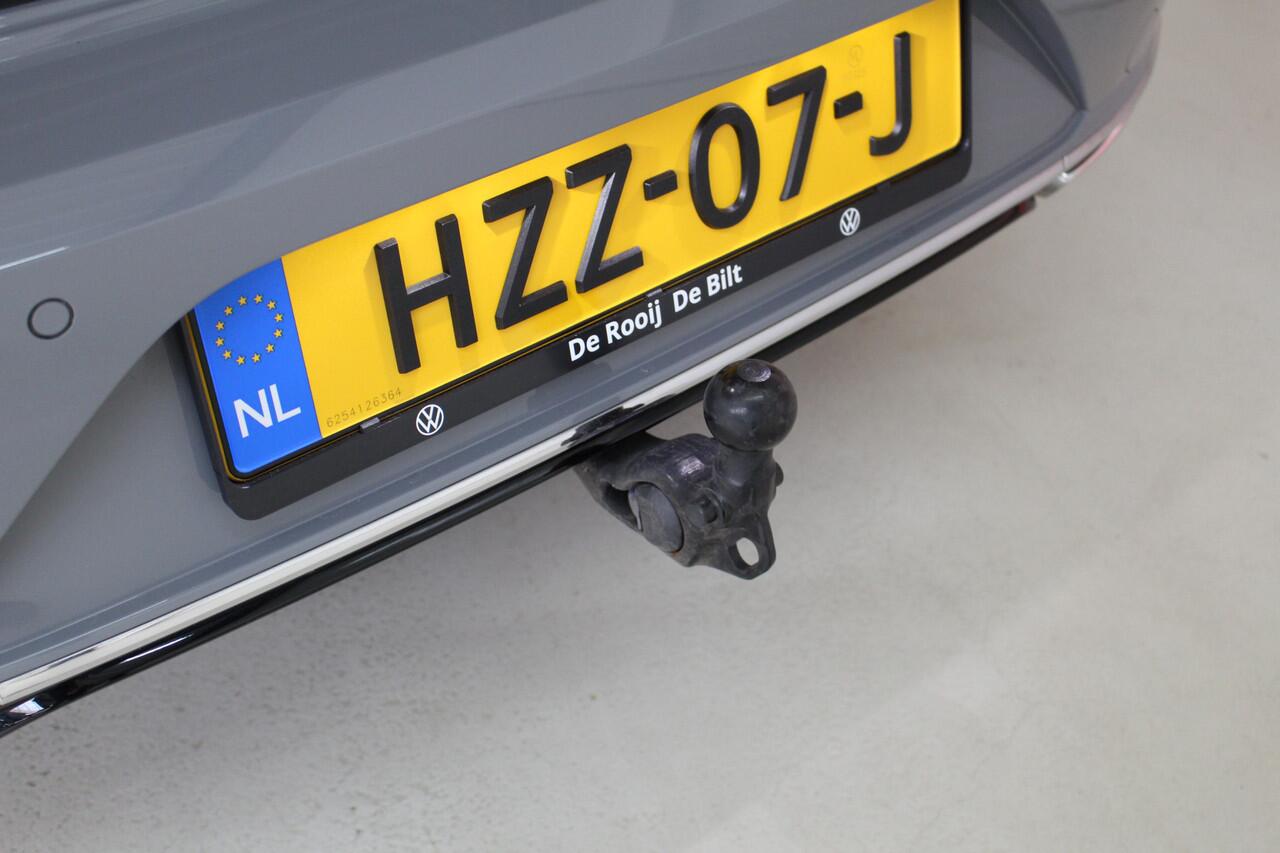 Volkswagen Arteon Shooting Brake 2.0 TSI R-Line 190PK DSG Panoramadak | Navigatie | Trekhaak | Side Assist | Camera