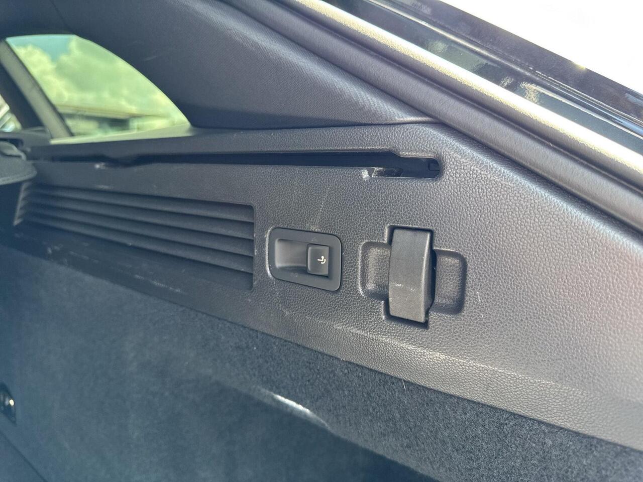 Volkswagen Arteon Shooting Brake 1.4 TSI eHybrid R-Line Business+ | PHEV | 218 Pk | Leder | Area View | Trekhaak | SOH 97% |