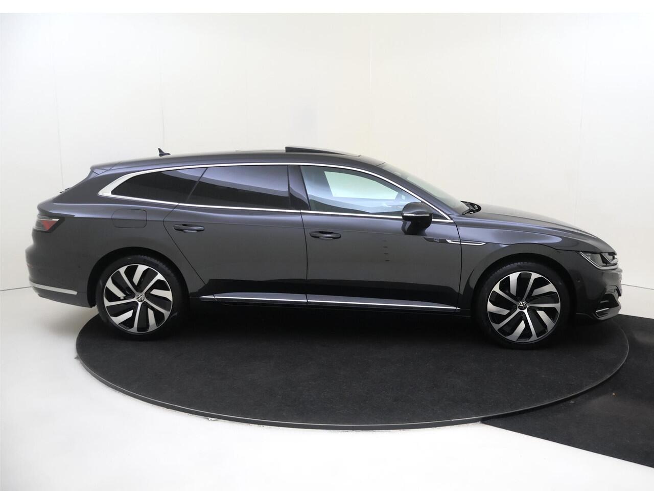 Volkswagen Arteon Shooting Brake 1.4 TSI eHybrid R-Line Business+ | Panoramadak | Parkeerassistent | Stoelverwarming voor en achter | Keyless | Adaptieve demping | Navigatie | Dodehoek detectie |