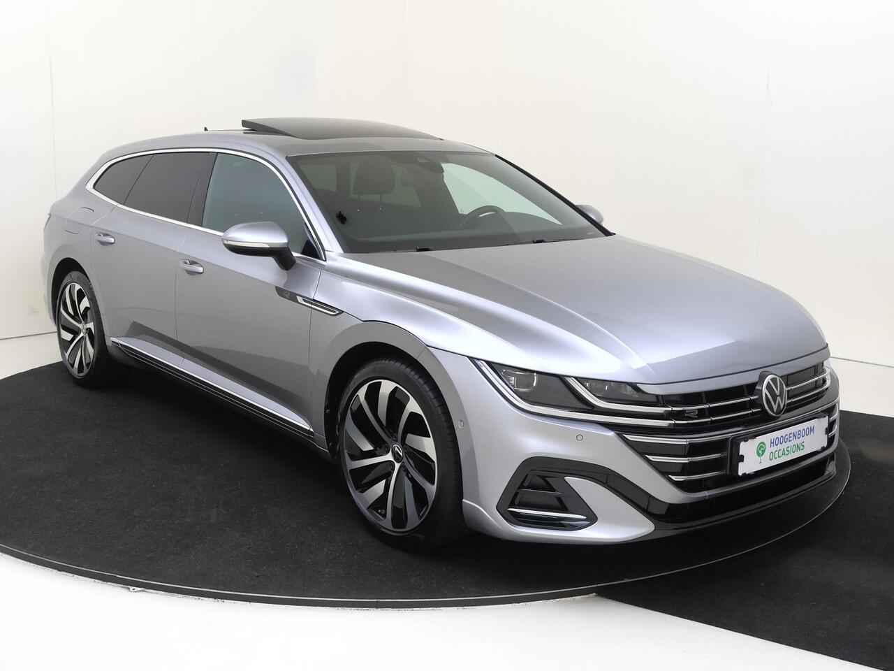 Volkswagen Arteon Shooting Brake 1.4 TSI eHybrid R-Line Business | SoH 90% | Panoramadak | Trekhaak | Head-up display | Adaptieve demping | Stoelverwarming voor en achter | Keyless | Parkeerassistent | Adaptieve cruise control |