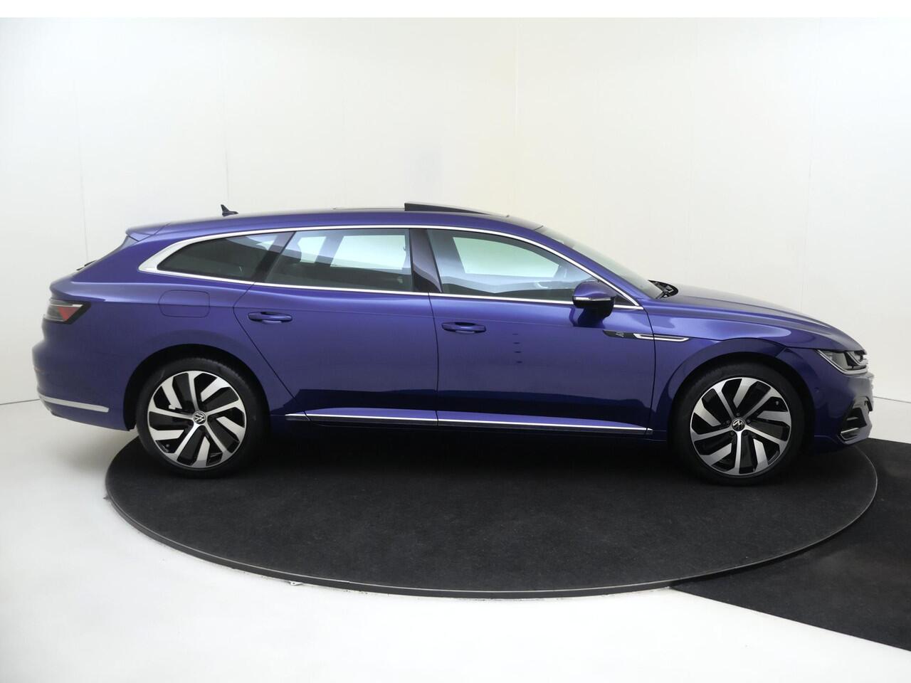 Volkswagen Arteon Shooting Brake 1.4 TSI eHybrid R-Line Business+ | Panoramadak | Trekhaak | Adaptieve demping systeem | 3-zone airco | 360 camera | Parkeerassistent | Stoel- en stuurwielverwarming |