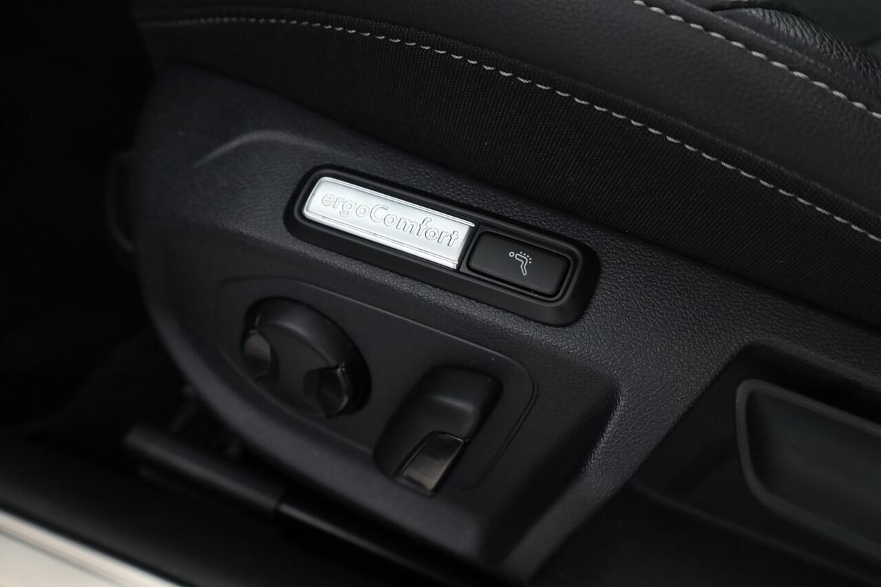 Volkswagen Arteon Shooting Brake 1.4 TSI eHybrid R-Line Business+ | Pano | HUD | 360cam | Massage | Elek. Trekhaak | Stoel- Stuurverw. | Adapt. Cruise