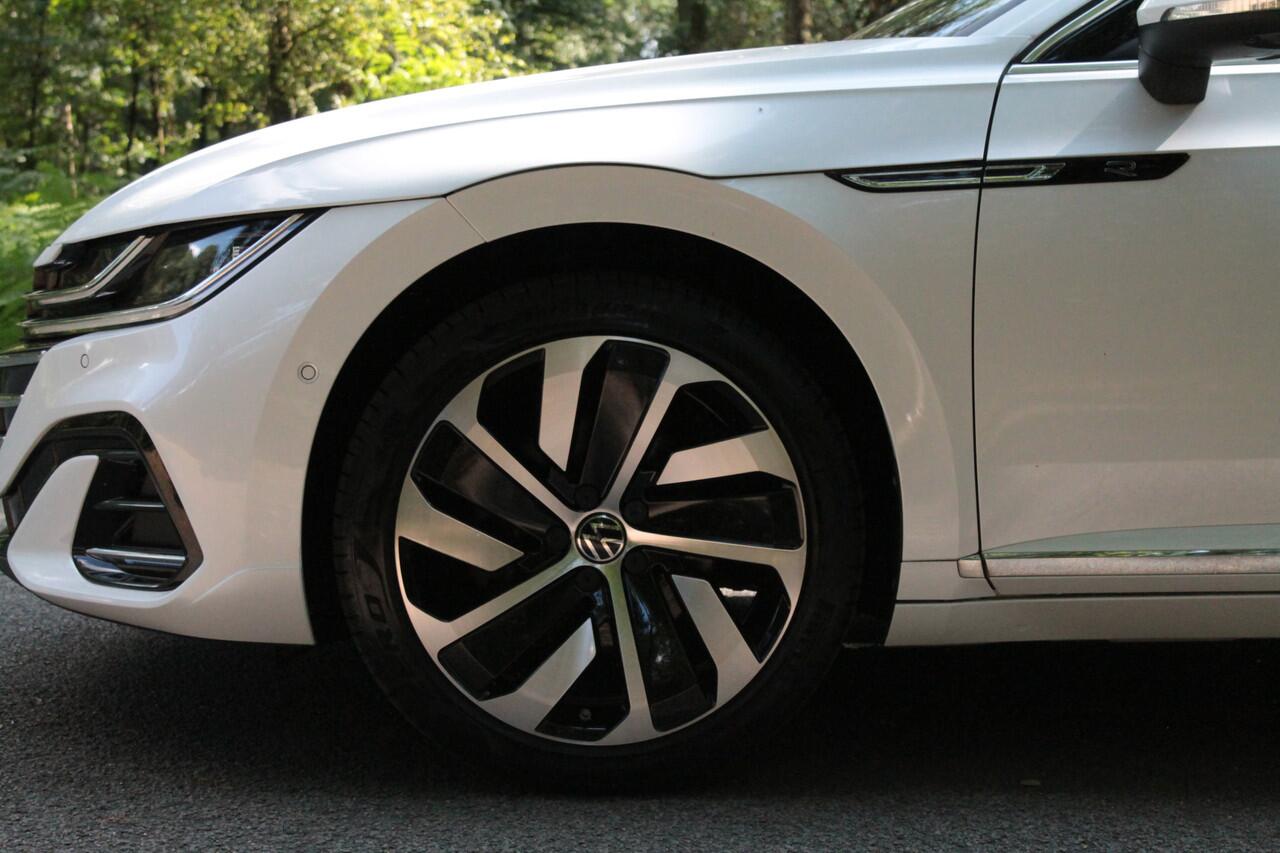 Volkswagen Arteon 1.4 TSI eHybrid R-Line Business+ | Pano | ACC | Trekhaak