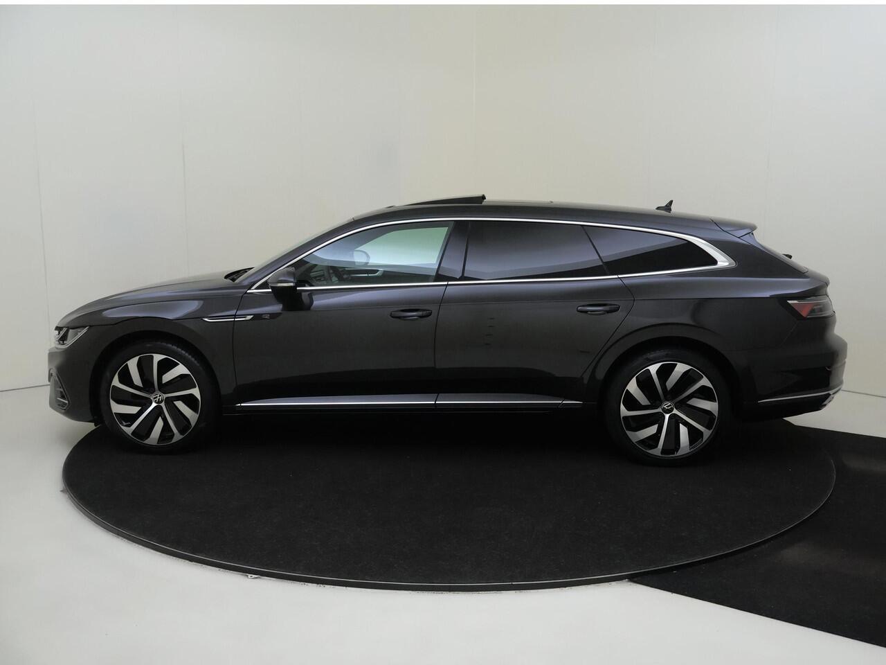 Volkswagen Arteon Shooting Brake 1.4 TSI eHybrid R-Line Business+ | Panoramadak | Trekhaak | Head-up display | 360 camera | Parkeerassistent | Stoelverwarming voor en achter | Dodehoek detectie | Standkachel |