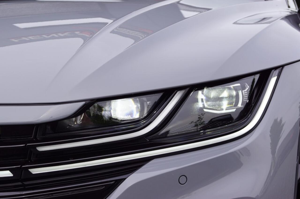 Volkswagen Arteon Shooting Brake 2.0 TSI DSG R-Line black /Panodak/IQ Led/Trekhaak*UNIEK*