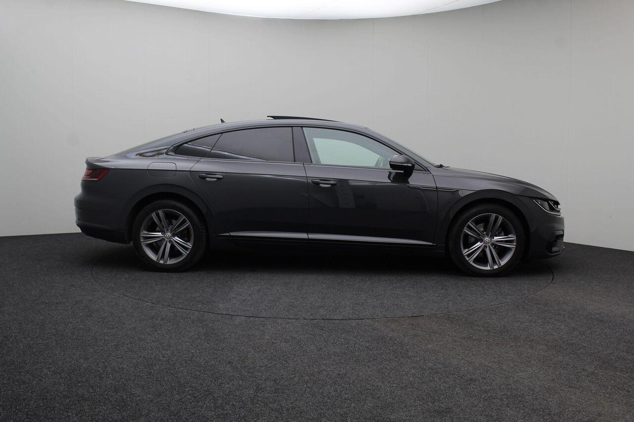 Volkswagen Arteon 2.0 TSI Business R Exclusive 2020 Panoramadak | Carplay | Cruise control | Stoelverwarming | Navigatie | Camera | Bluetooth | Stoelverwarming | Lichtmetaal | PDC | Massage stoel