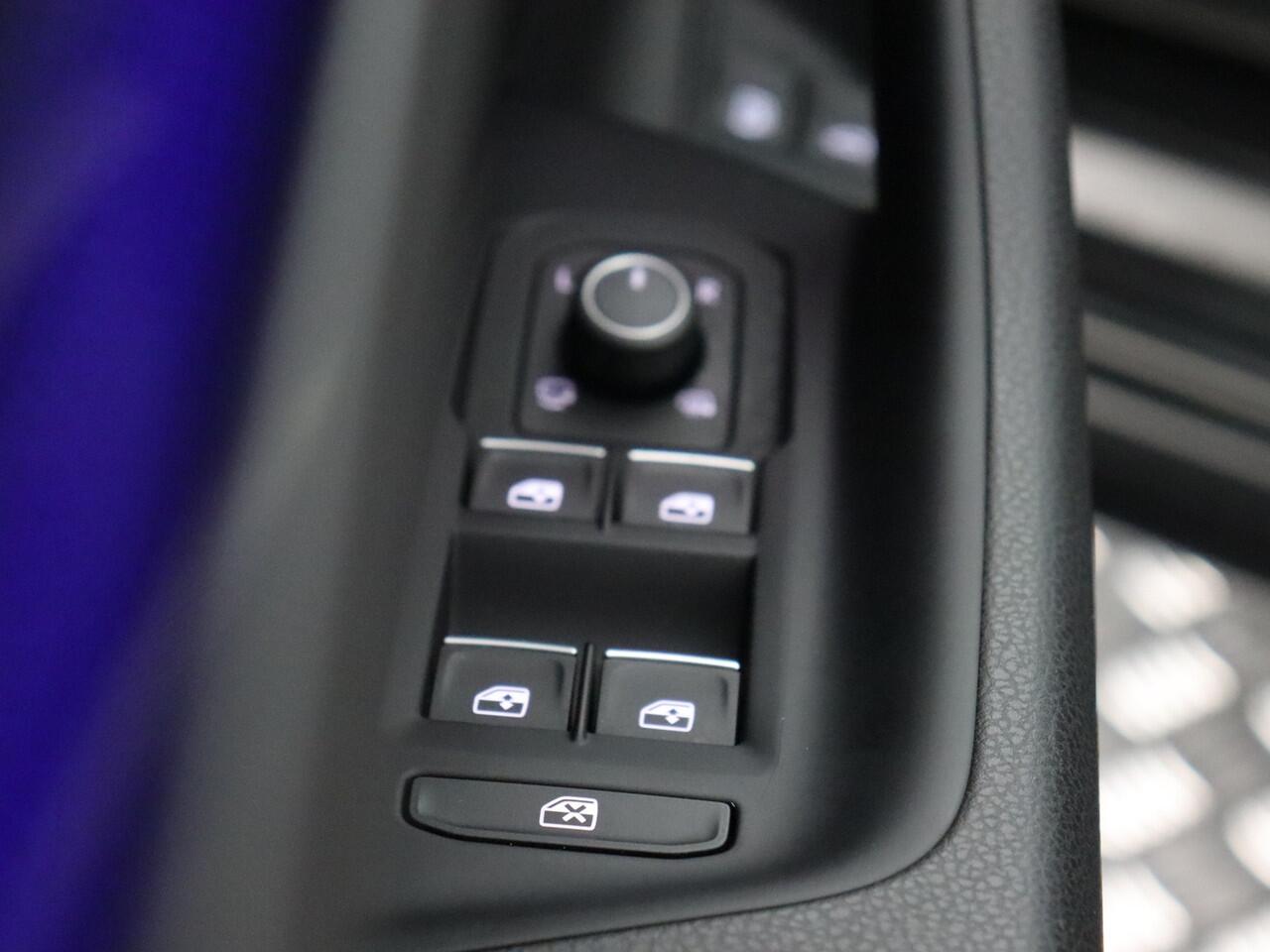 Volkswagen Arteon 1.4 TSI eHybrid Business+ (Elek. Trekhaak / Massage / ACC / Camera / Carplay)