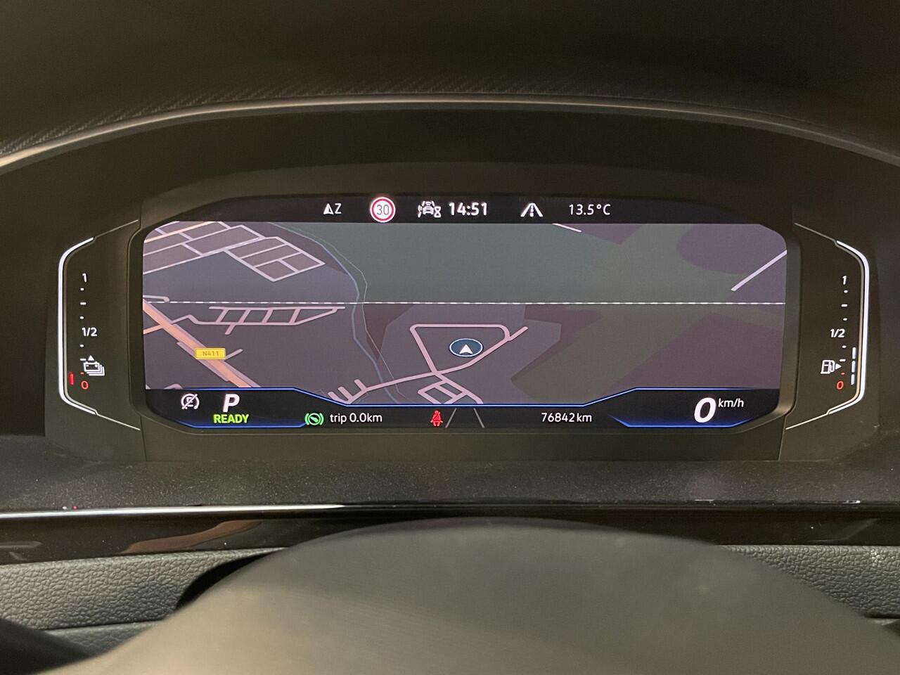 Volkswagen Arteon Shooting Brake 1.4 TSI eHybrid R-Line Business+ 18"/Trekhaak/Standkachel/Stoelverwarming v+a/LED+/Camera/PDC v+a/Dynamic Chassis/Apple Carplay & Android Auto