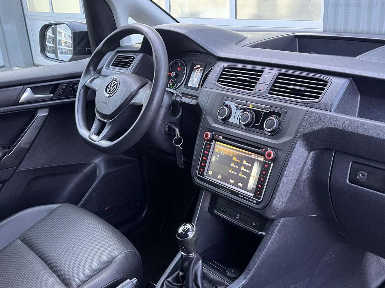 Volkswagen CADDY 1.4 TGI L1H1 EcoFuel Aardgas/Benzine Airco Cruise controle Trekhaak 1300kg Kastinrichting Telefoonverbinding 2-Persoons Navigatiesysteem Parkeersensoren achter