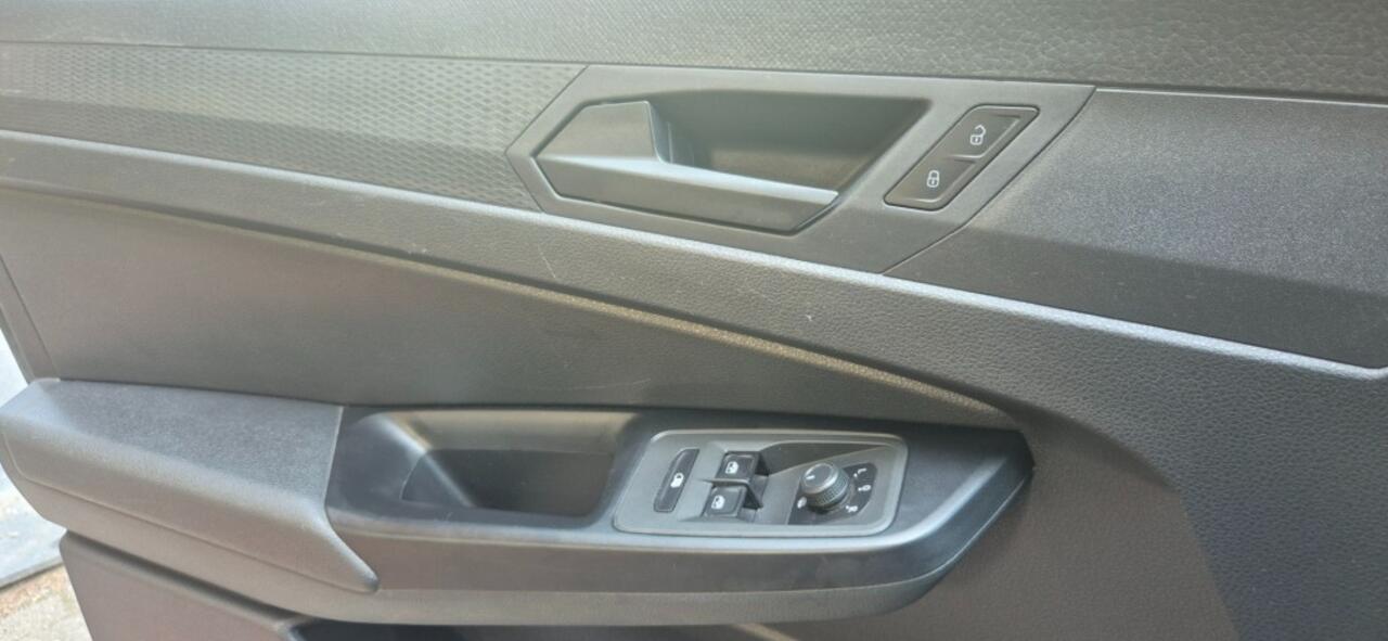 Volkswagen CADDY Cargo Maxi 2.0 TDI*leren bekleding*Lichtmetaal*Trekhaak*NAP*