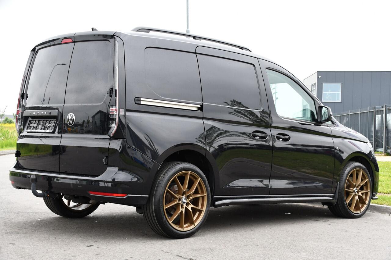Volkswagen CADDY Cargo 2.0 TDI black Edition Camera, Cruise, Carplay, Stoelverwarming, Automaat, 122PK, Sensoren, LED, Multimedia, UNIEK!