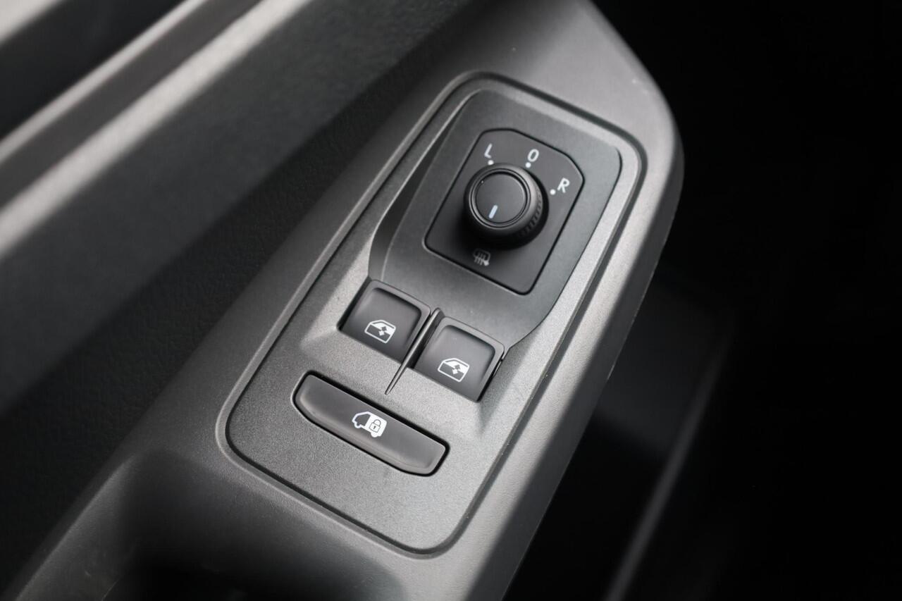 Volkswagen CADDY Cargo 2.0 TDI Comfort 75PK / 55kW, Parkeersensoren achter, Apple Carplay / Android Auto, voorbereidingspakket, elektrisch verstel- en verwarmbare spiegels, hemelbekleding met opbergvak en handgrepen, cruise control met snelheidsbegrenzer, licht & zicht pa