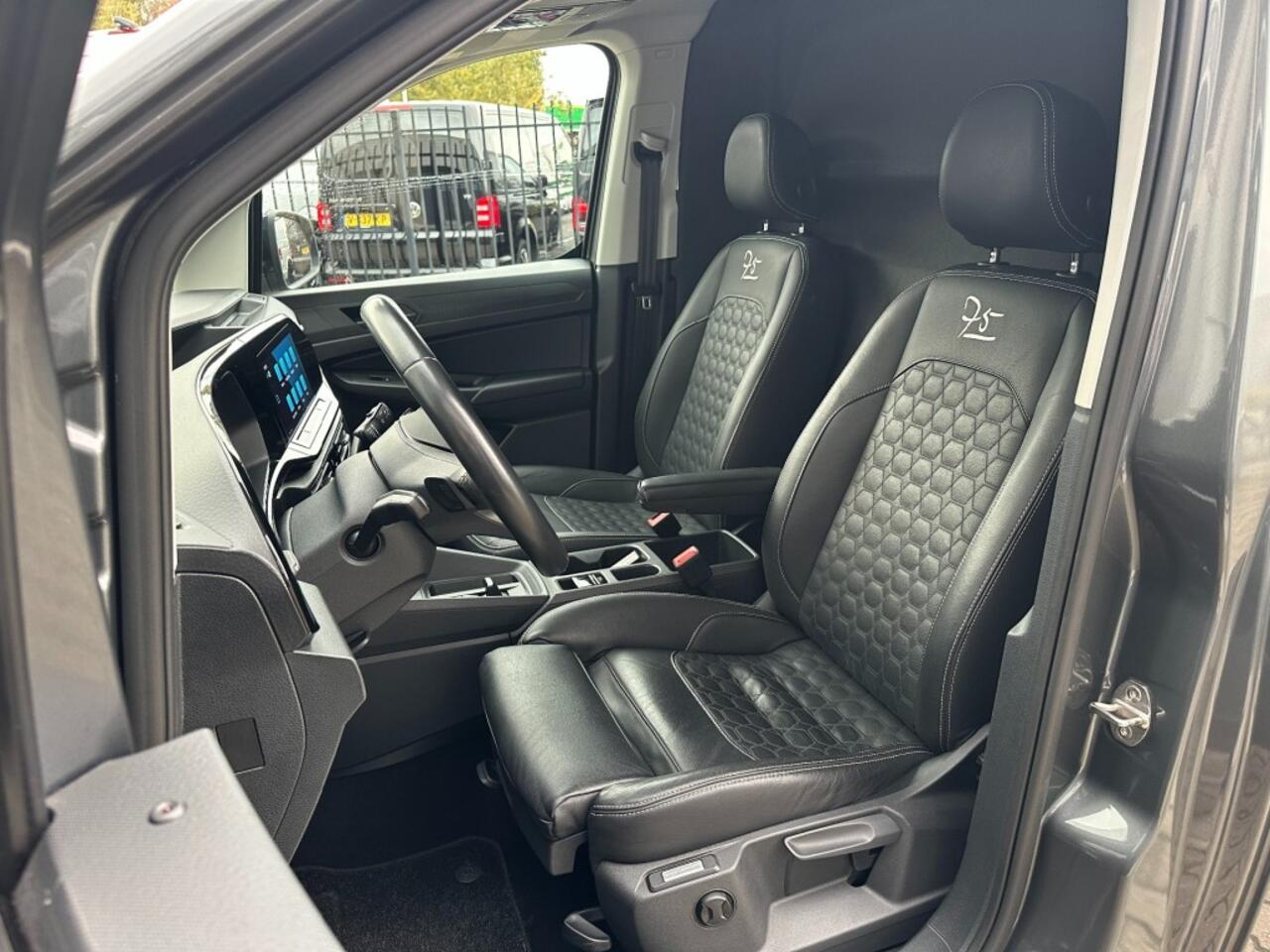 Volkswagen CADDY 2.0 TDI 122pk DSG 75 Edition bj2023 *Adaptive *Led *Navi *PDC *Leer