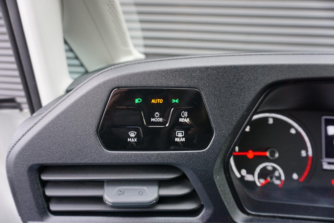 Volkswagen CADDY Cargo 122pk Trekhaak Apple Carplay Navigatie Camera Cruise control Airco Multifunctioneel stuurwiel