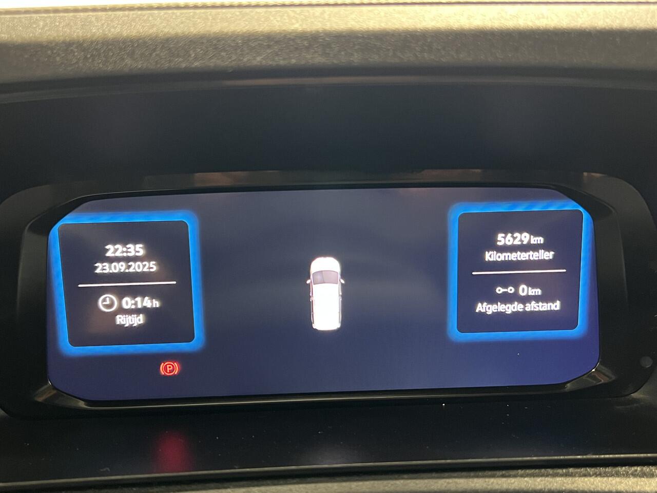 Volkswagen CADDY Cargo 1.5 TSI Style | Apple Carplay/Android Auto | LM Velgen 16" | Cruise Control | Trekhaak | Betonplex in Laadruimte | Parkeersensor Achter |