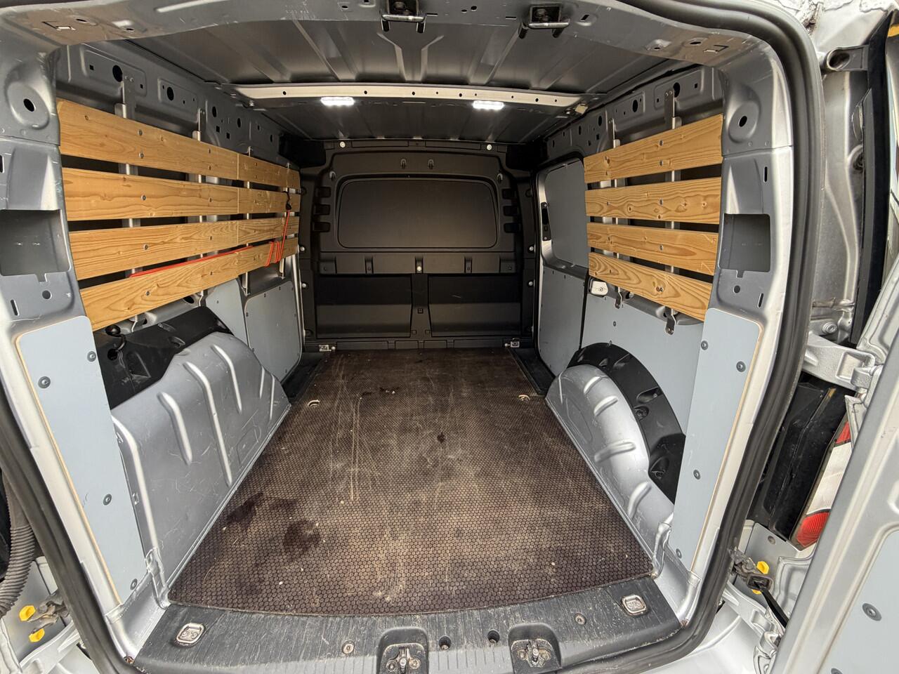 Volkswagen CADDY Cargo 2.0 TDI Comfort CarPlay/cruise control/clima