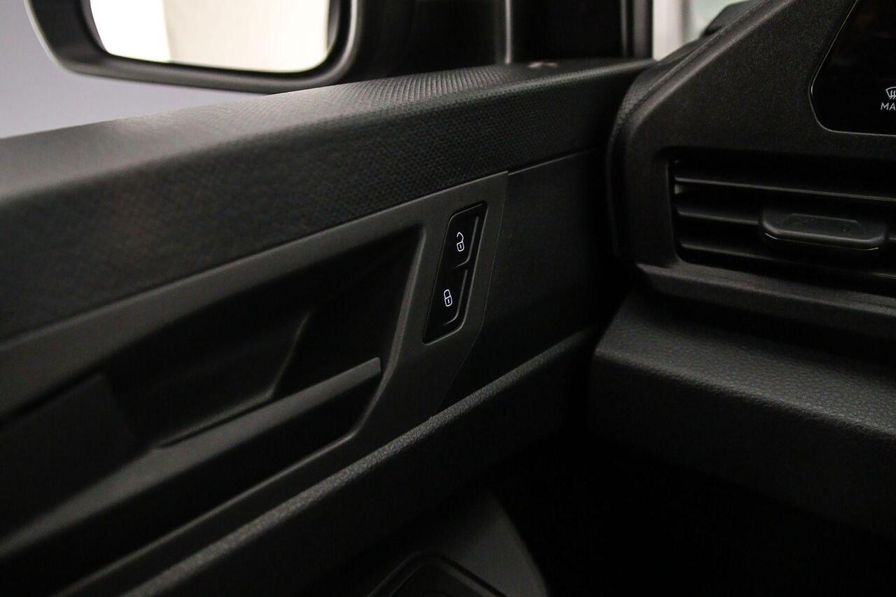 Volkswagen CADDY Cargo 2.0 TDI Style Airco | Navigatie ( Apple carplay/ Android auto ) | Trekhaak |