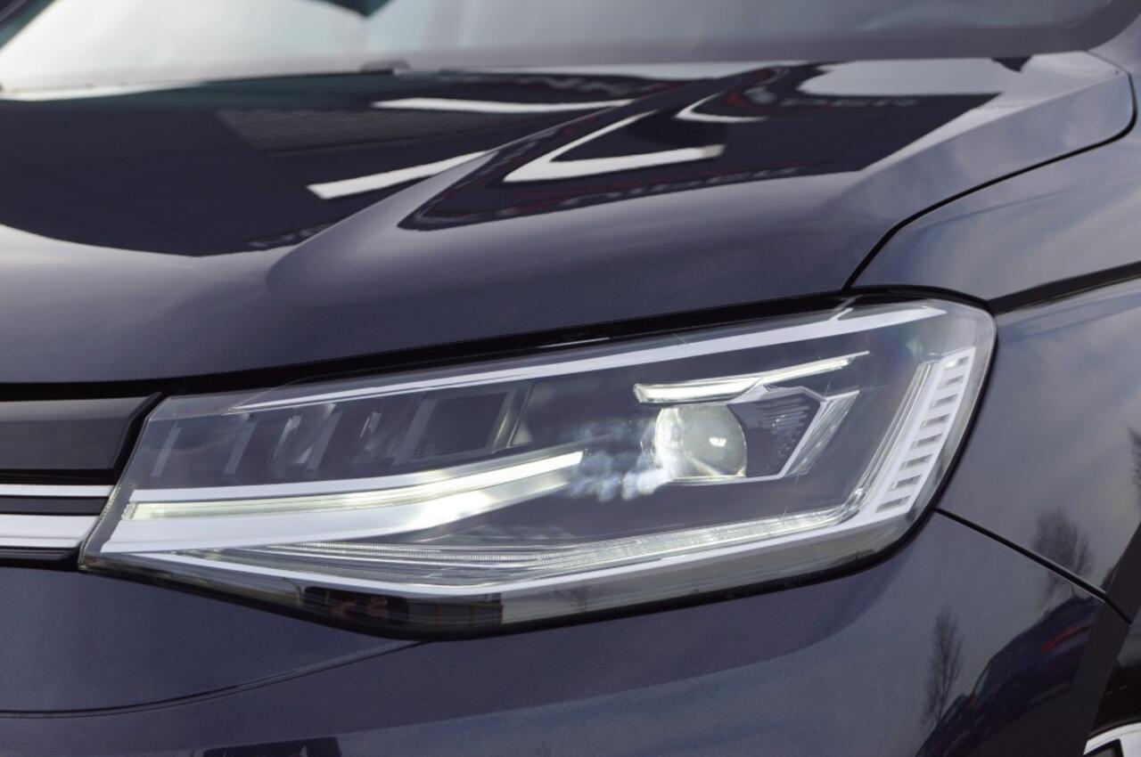 Volkswagen CADDY 1.5 TSI DSG Style / LED / Virtual cockpit / Camera / Navi / PDC