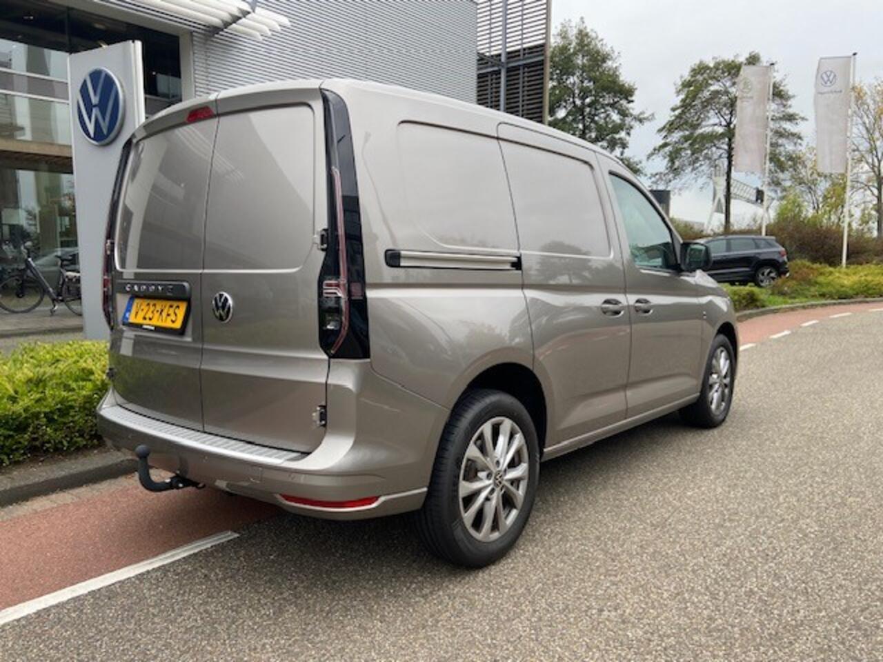Volkswagen CADDY Cargo 2.0 TDI Style / Camera/ app connect / cruise control / L1H1
