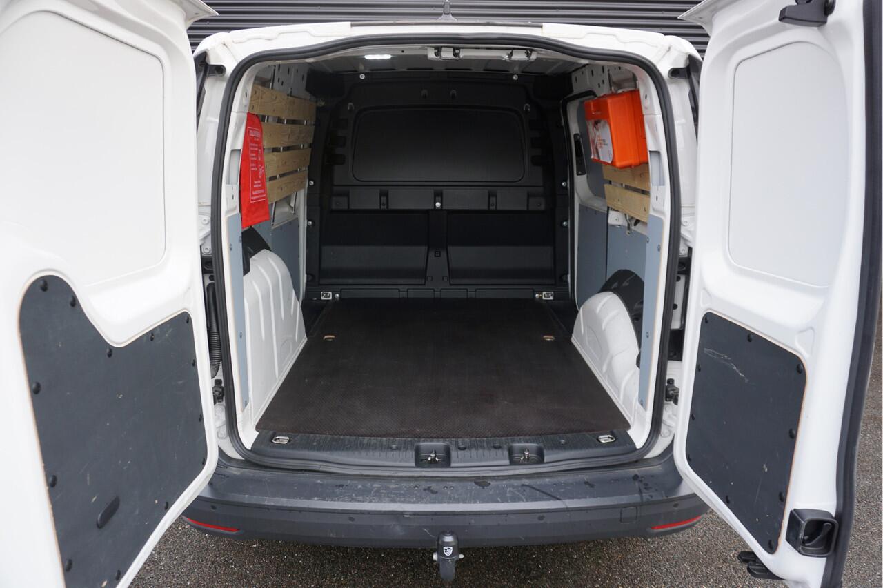 Volkswagen CADDY Cargo 122pk Trekhaak Apple Carplay Navigatie Camera Cruise control Airco Multifunctioneel stuurwiel